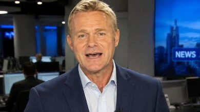 Michael Holmes