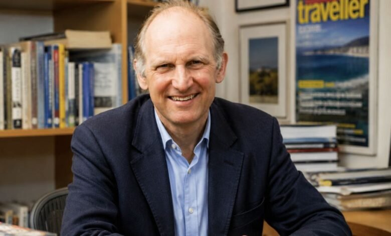 Simon Groom Net Worth